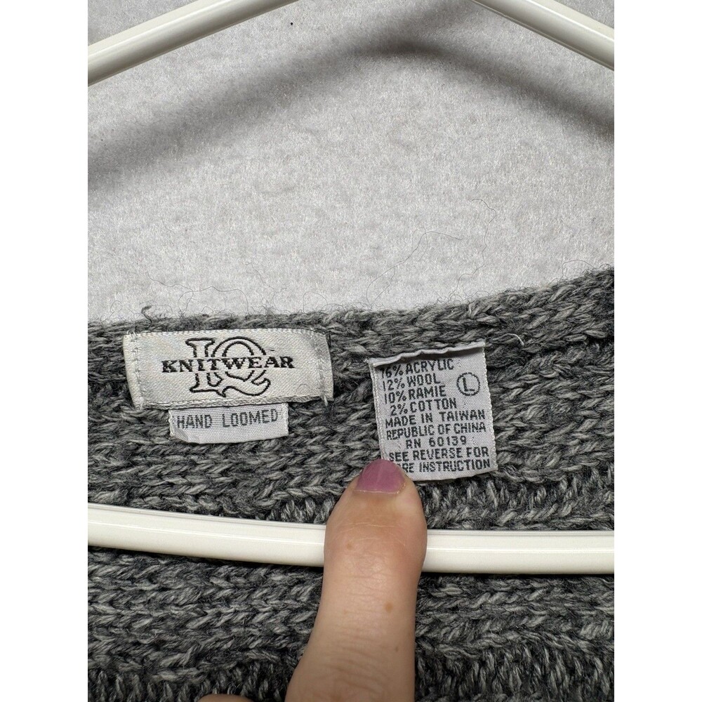 Vintage 80s IQ Knitwear Hand Loomed Sweater Gray Knit Long Sleeve Size Large - Picture 2 of 4